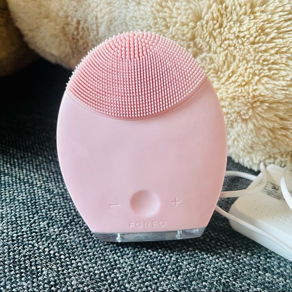 FOREO Luna pink for normal / sensitive skin - Picture 2 of 6